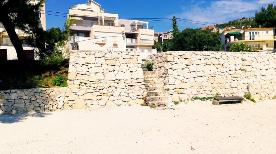 Playa de Pralisce — 2